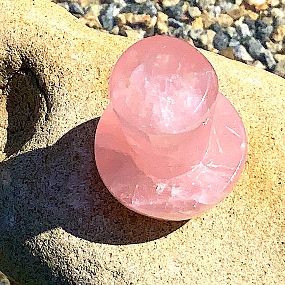 ROSE QUARTZ MUSHROOM UNCONDITIONAL LOVE HEALING STONE 2 1/4TH IN TALL - Picture 6 of 7